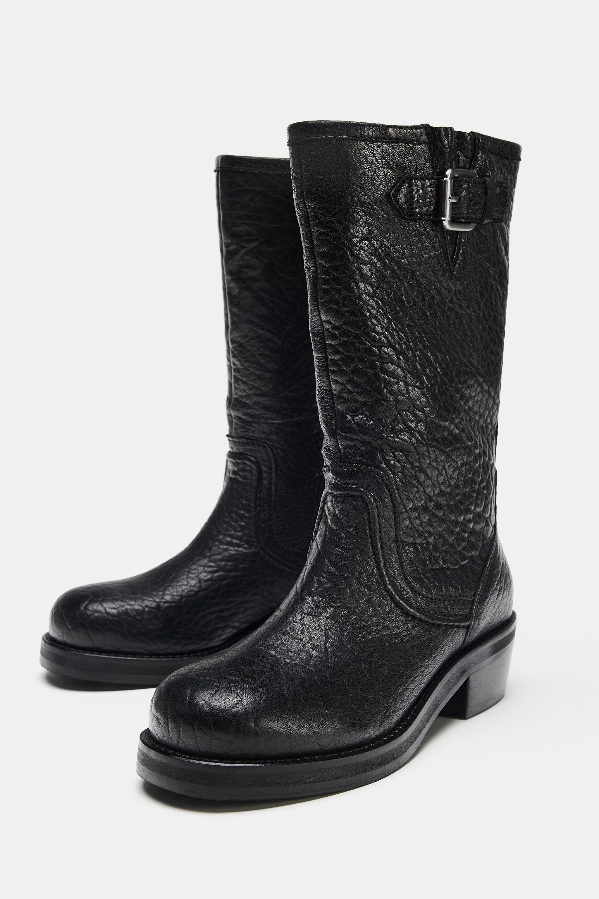 BOTTES EN CUIR À BOUCLE